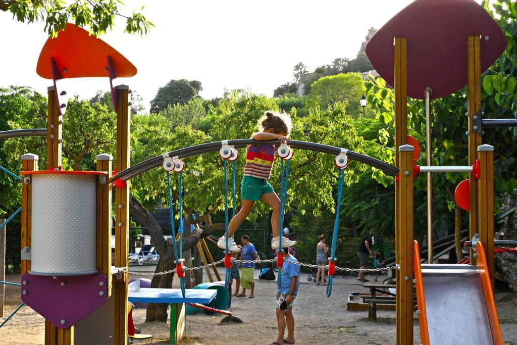 Camping Bungalow Serra De Prades Resort Vilanova de Prades Kültér fotó